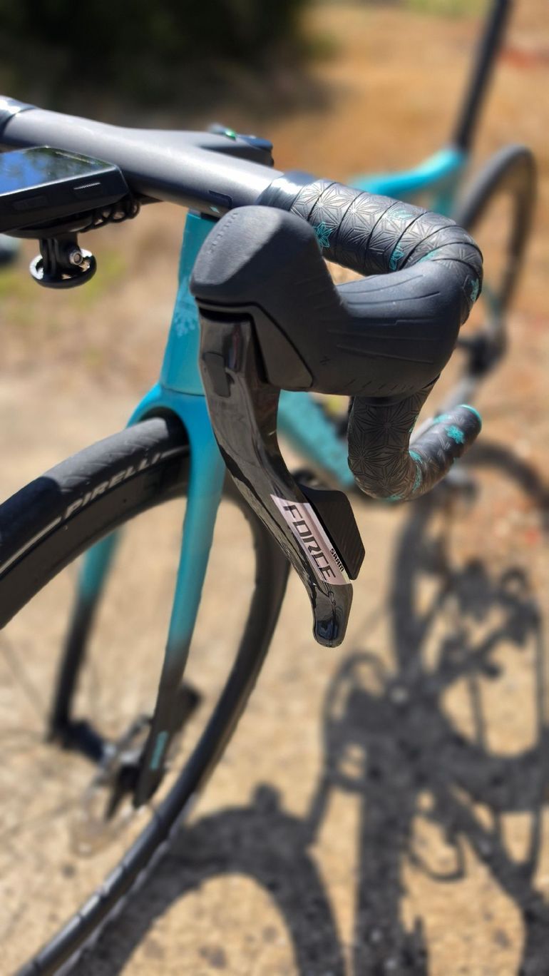 Tweedehands Bianchi Specialissima PRO Sram Force eTap AXS 2025 2025 Road & Gravel — afbeelding 2 van 10