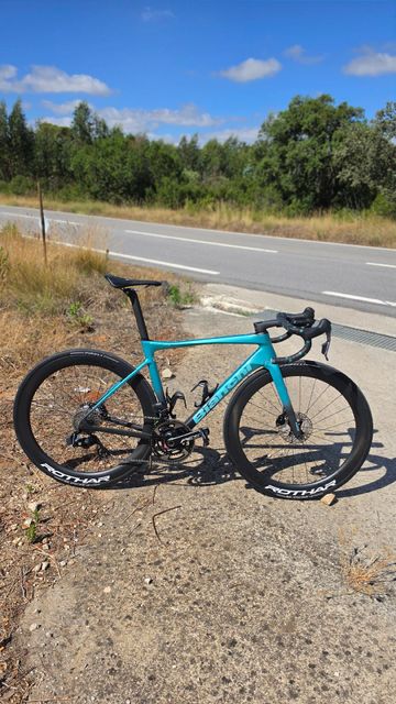 Bianchi Specialissima PRO Sram Force eTap AXS 2025 2025 Road & Gravel usato