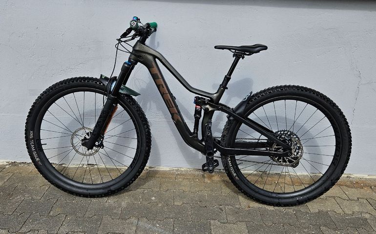 Gebrauchtes Trek Fuel EX 9.8 GX 2022 2022 Mountainbike, Grün, 27.5, 29 — Bild 1 von 9