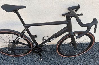 Tweedehands Canyon Grail CFR Di2 2024 2024 Road & Gravel — afbeelding 3 van 7