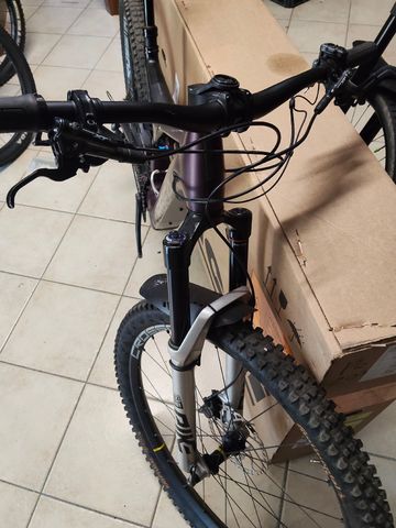 Used Rise Custom Other Shimano 2023 Mountainbike, Light Gray — image 4 of 4