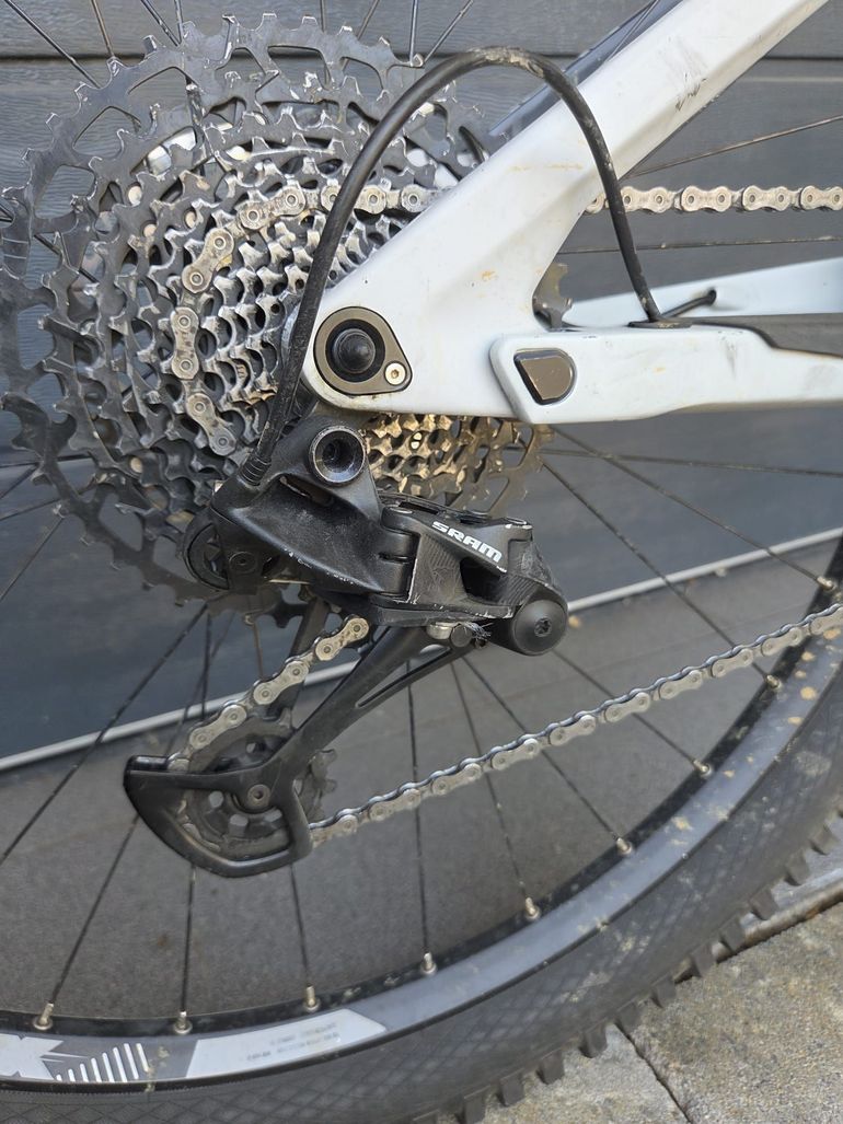 Used CUBE STEREO 150 C:62, RACE 29 2023 2023 Mountainbike, White — image 8 of 12