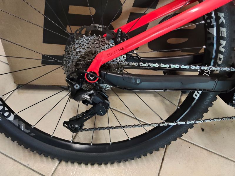 Used Orbea wild Custom Other Shimano 2020 Mountainbike, Red — image 2 of 3
