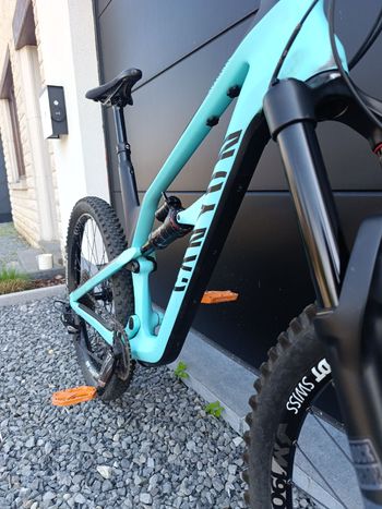 Tweedehands Canyon Spectral CF 7.0 2020 2020 Mountainbike — afbeelding 6 van 9