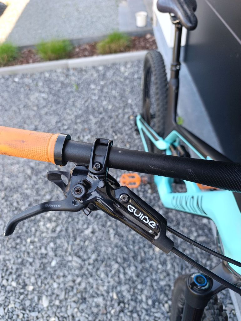 Tweedehands Canyon Spectral CF 7.0 2020 2020 Mountainbike — afbeelding 7 van 9