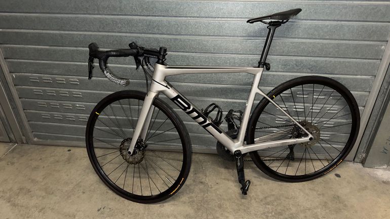 BMC Teammachine SLR 01 FIVE 2022 2022 Road & Gravel d'occasion — image 2 sur 7