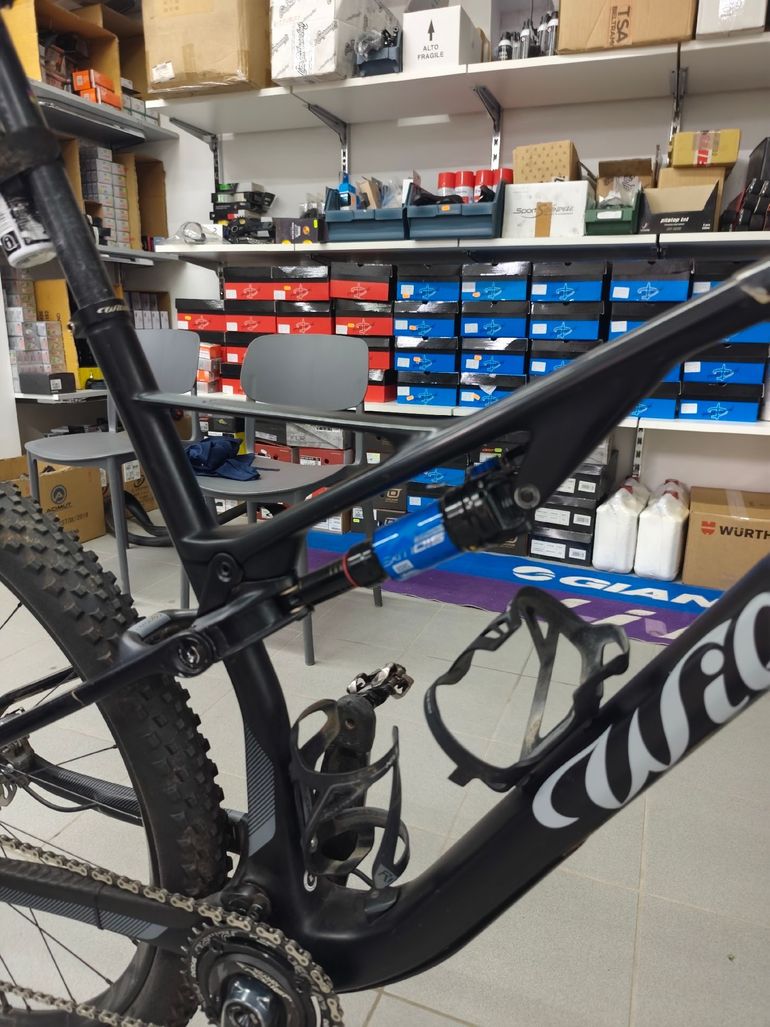 Gebrauchtes Wilier URTA SLR 2023 2023 Mountainbike, Schwarz, 29 — Bild 2 von 13