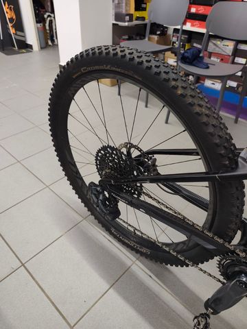 Used Wilier URTA SLR 2023 2023 Mountainbike, Black, 29 — image 11 of 13