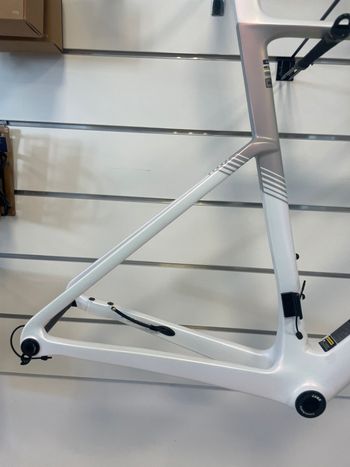 Giant Propel Advanced SL Prism Pearl 2027 Frameset 2027 Road & Gravel d'occasion — image 3 sur 10