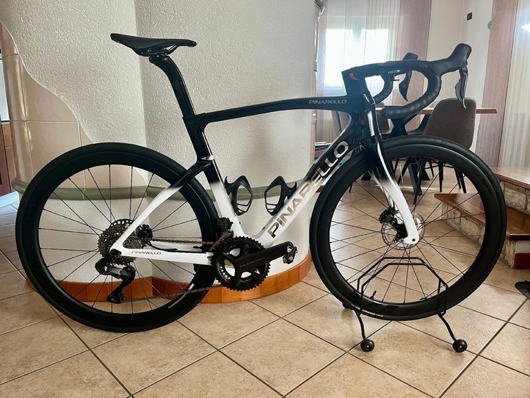 Pinarello F7 ULTEGRA Di2 2025 2025 Road & Gravel de segunda mano, Blanco — imagen 1 de 9