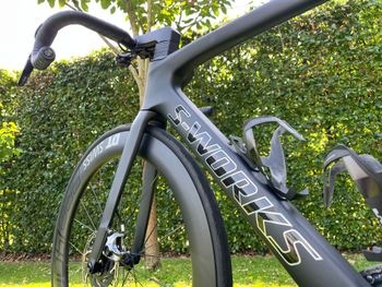 Used Specialized Venge SRAM Red eTap AXS 2019 Road & Gravel, Black — image 2 of 17