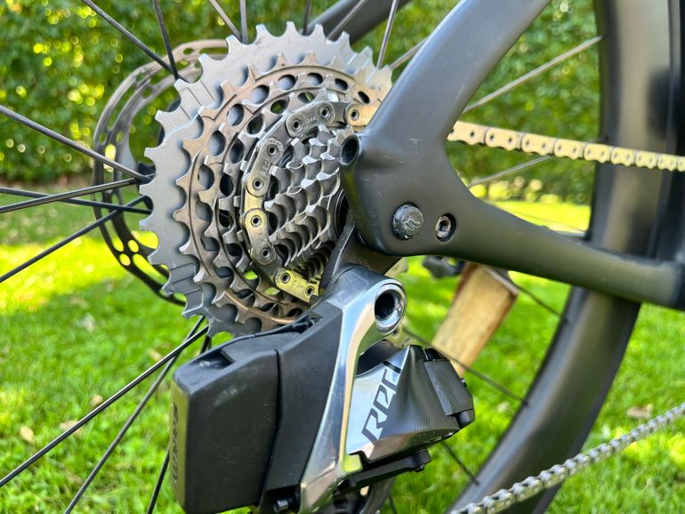 Used Specialized Venge SRAM Red eTap AXS 2019 Road & Gravel, Black — image 6 of 17