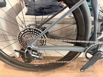 Used BMC Kaius 01 TWO 2027 2027 Road & Gravel, Light Gray — image 2 of 4