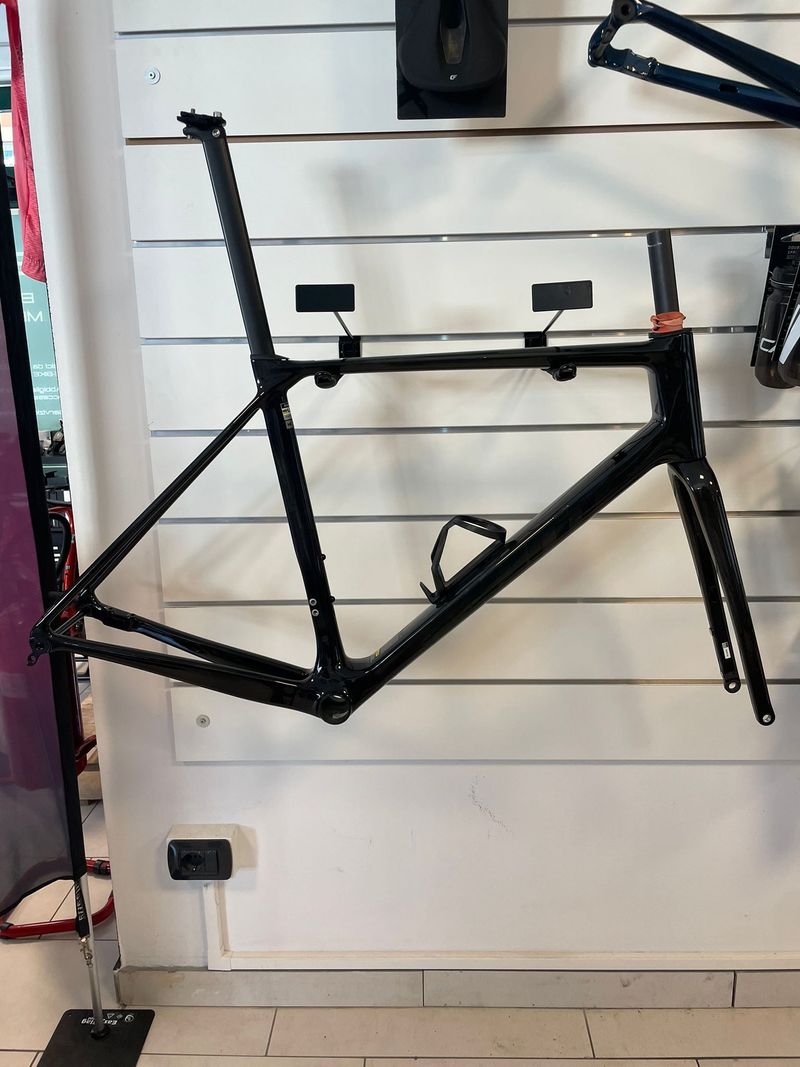 Used Giant TCR Advanced Pro Raw Carbon Frameset 2025 Road & Gravel