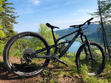 Tweedehands Canyon Spectral 29 CF 7 2021 MTB