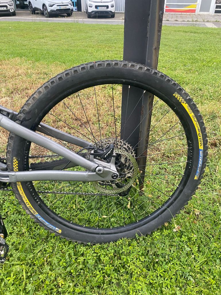 Gebrauchtes Marin alpine trail carbon 2 Custom Shimano Deore XT 2023 Mountainbike, Schwarz — Bild 6 von 9