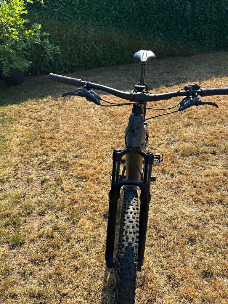 Gebrauchtes CUBE STEREO HYBRID 140 HPC, RACE 625 2023 2023 Mountainbike, Hellgrau, 27.5, 29 — Bild 3 von 12