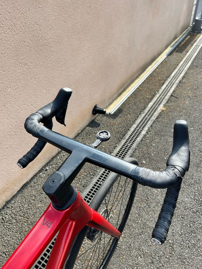 Used Colnago V4 Shimano Ultegra Di2 2025 2025 Road & Gravel, Red — image 5 of 5