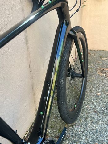 Giant Revolt Advanced 2 2022 2022 Road & Gravel de segunda mano, Negro — imagen 3 de 4