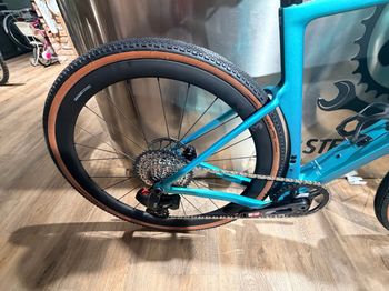 3T RACEMAX WPNT RIVAL XPLR AXS 1X13 DISCUS 40|30 2026 2026 Road & Gravel de segunda mano, Azul — imagen 2 de 5