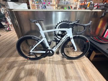 Pinarello DOGMA F DURA ACE Di2 2026 2026 Road & Gravel usato