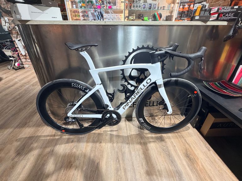 Used Pinarello DOGMA F DURA ACE Di2 2026 2026 Road & Gravel, White — image 1 of 6