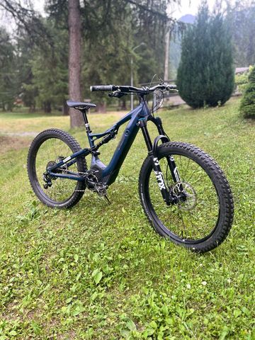 Used Specialized Men's Turbo Levo FSR Comp Carbon 6Fattie/29 2018 2018 MTB