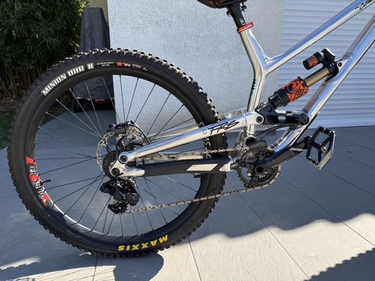 Commencal FRS PARK MOTO STYLE 2024 2024 Mountainbike d'occasion — image 4 sur 7