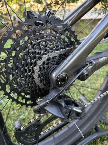 Specialized Turbo Levo 3 Carbon 2023 2023 Mountainbike de segunda mano, Gris claro — imagen 7 de 18
