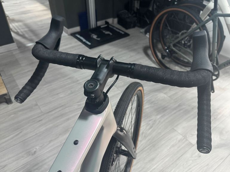Gebrauchtes Lapierre Crosshill SRAM Rival 2025 Road & Gravel, Hellgrau — Bild 13 von 14