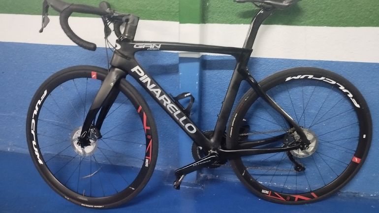 Used Pinarello Gan Shimano Ultegra 2019 Road & Gravel, Black — image 2 of 9