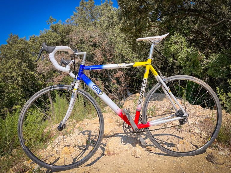Used Veneto Custom Shimano XTR 2000 Road & Gravel, Blue — image 7 of 9