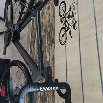 Used Canyon Ultimate CF SLX 8 Disc eTap 2022 2022 Road & Gravel, Black — image 9 of 9