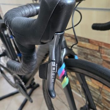 Used Canyon Ultimate CF SLX 8 Disc eTap 2022 2022 Road & Gravel, Black — image 7 of 9