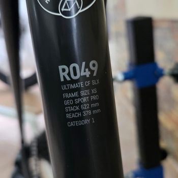 Used Canyon Ultimate CF SLX 8 Disc eTap 2022 2022 Road & Gravel, Black — image 5 of 9