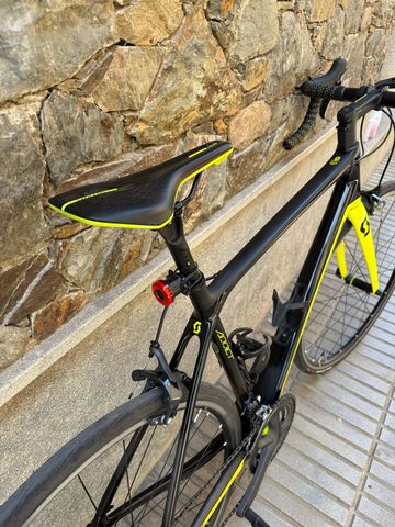 Tweedehands Scott Addict 10 2020 2020 Road & Gravel — afbeelding 3 van 6