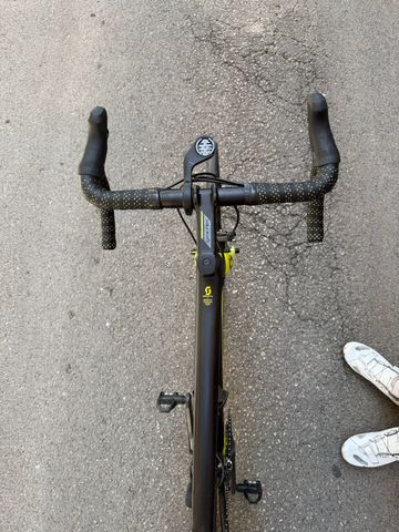Tweedehands Scott Addict 10 2020 2020 Road & Gravel — afbeelding 4 van 6