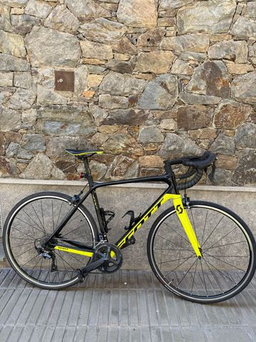 Scott Addict 10 2020 2020 Road & Gravel usato