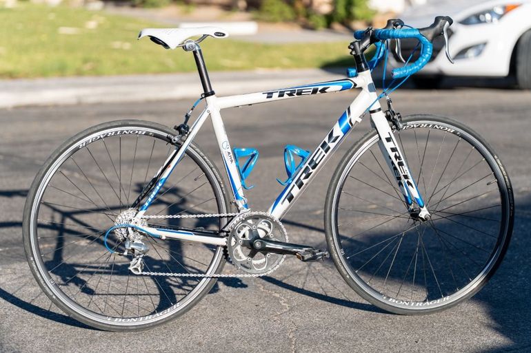 Used Trek 1.2 2011 2011 Road & Gravel, White — image 2 of 8