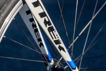 Used Trek 1.2 2011 2011 Road & Gravel, White — image 5 of 8