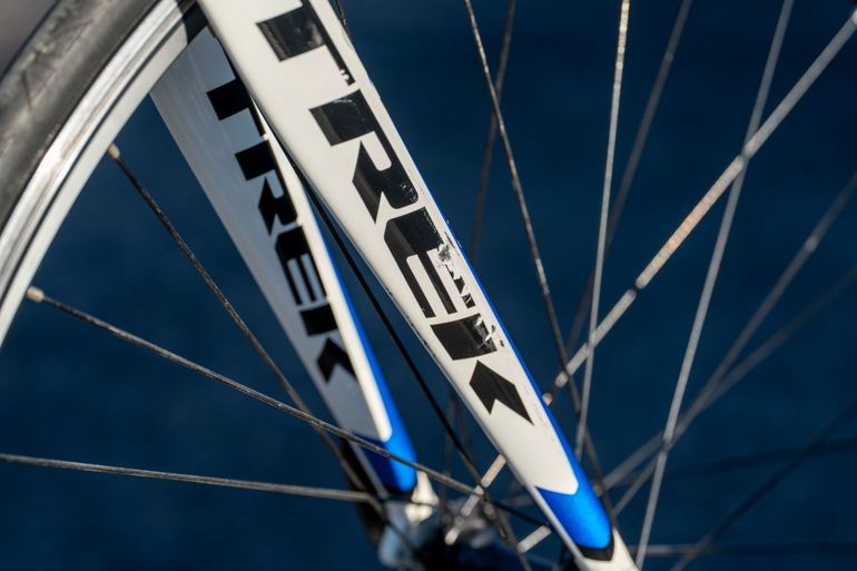 Used Trek 1.2 2011 2011 Road & Gravel, White — image 5 of 8