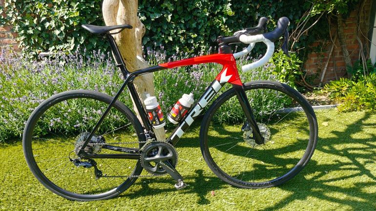 Used Trek Émonda SL 6 Disc 2022 2022 Road & Gravel, Black — image 11 of 14