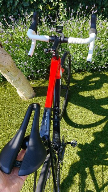 Used Trek Émonda SL 6 Disc 2022 2022 Road & Gravel, Black — image 4 of 14