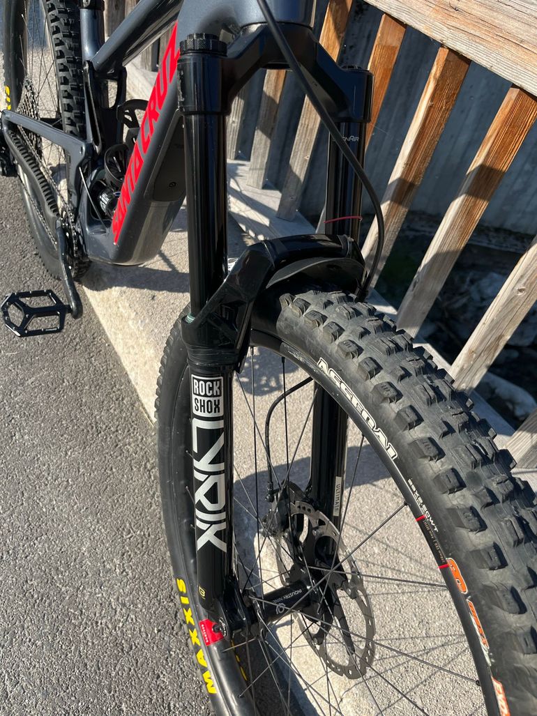 Gebrauchtes Santa Cruz HIGHTOWER X01 AXS RSV / Carbon CC 2024 2024 Mountainbike, Hellgrau — Bild 5 von 5