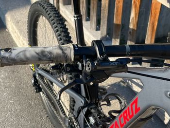 Gebrauchtes Santa Cruz HIGHTOWER X01 AXS RSV / Carbon CC 2024 2024 Mountainbike, Hellgrau — Bild 3 von 5
