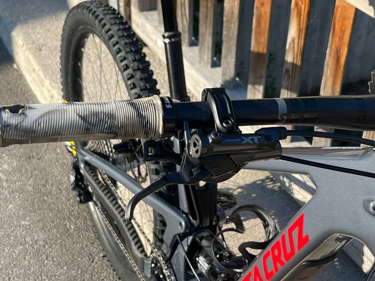 Gebrauchtes Santa Cruz HIGHTOWER X01 AXS RSV / Carbon CC 2024 2024 Mountainbike, Hellgrau — Bild 3 von 5