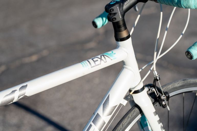 Used Trek Lexa (Compact) 2012 2012 Road & Gravel, White — image 5 of 12