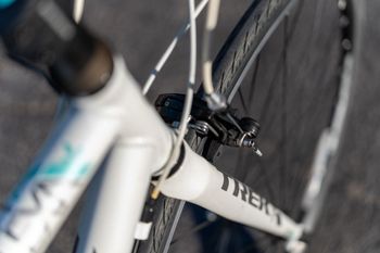 Used Trek Lexa (Compact) 2012 2012 Road & Gravel, White — image 3 of 12