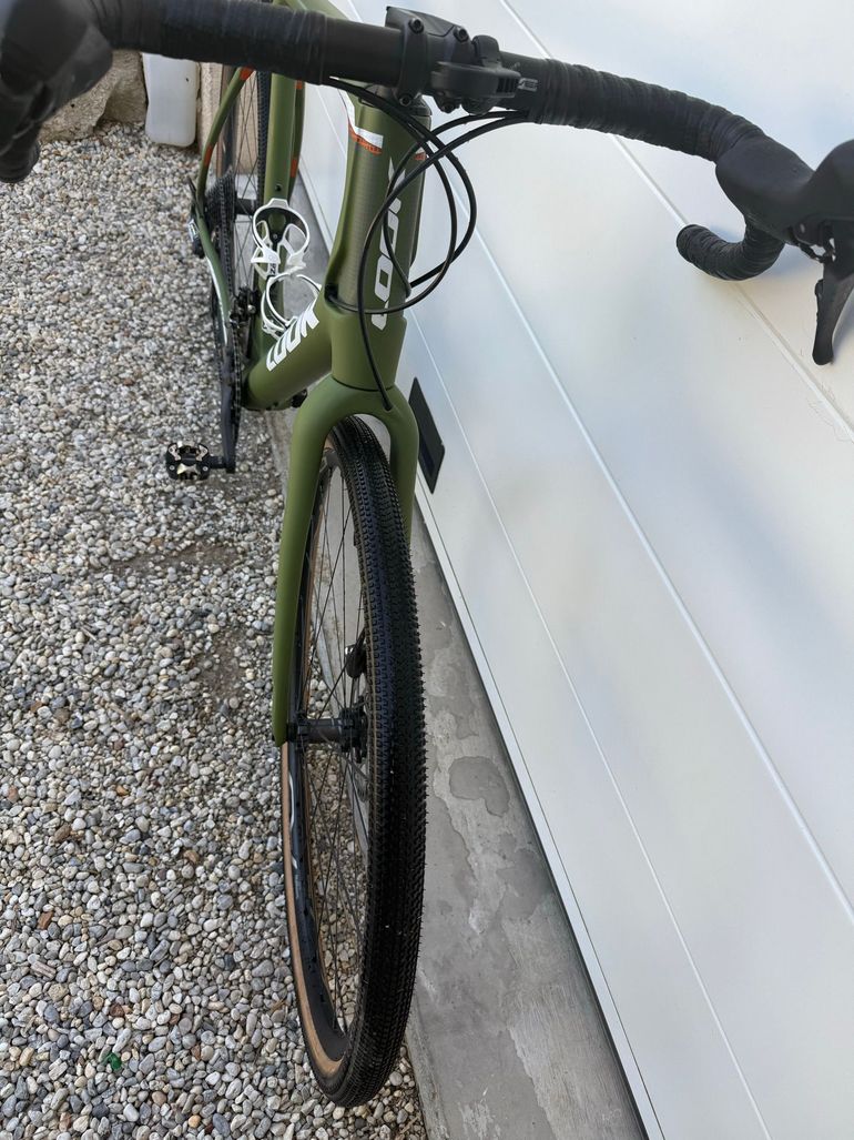 Look 765 GRAVEL Green Mat 2024 2024 Road & Gravel d'occasion — image 4 sur 4