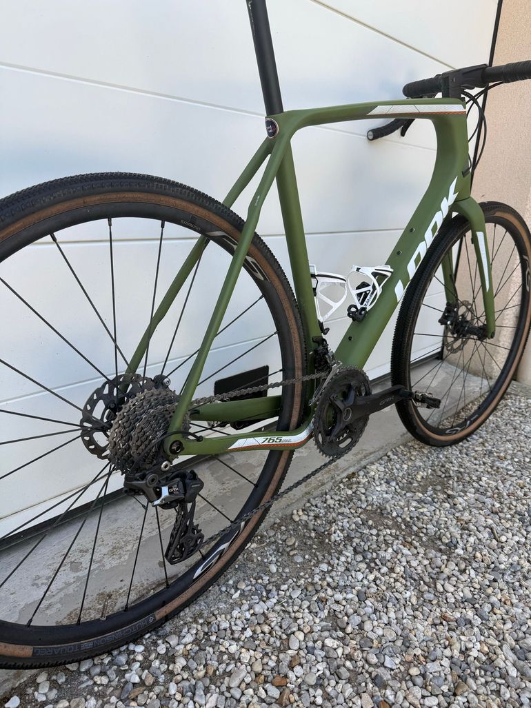 Look 765 GRAVEL Green Mat 2024 2024 Road & Gravel d'occasion — image 2 sur 4